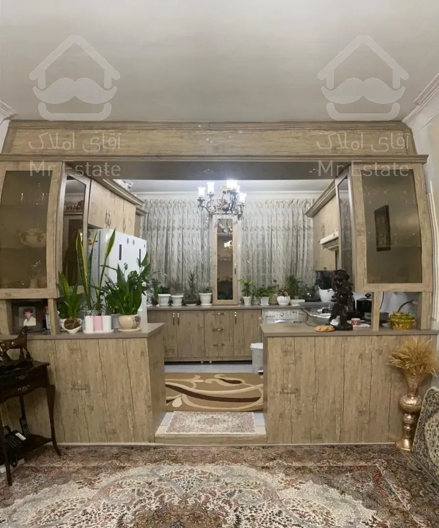 ۷۵متر۲خوابه/۸واحدی طبقه۳ روئیت/بازسازی شده