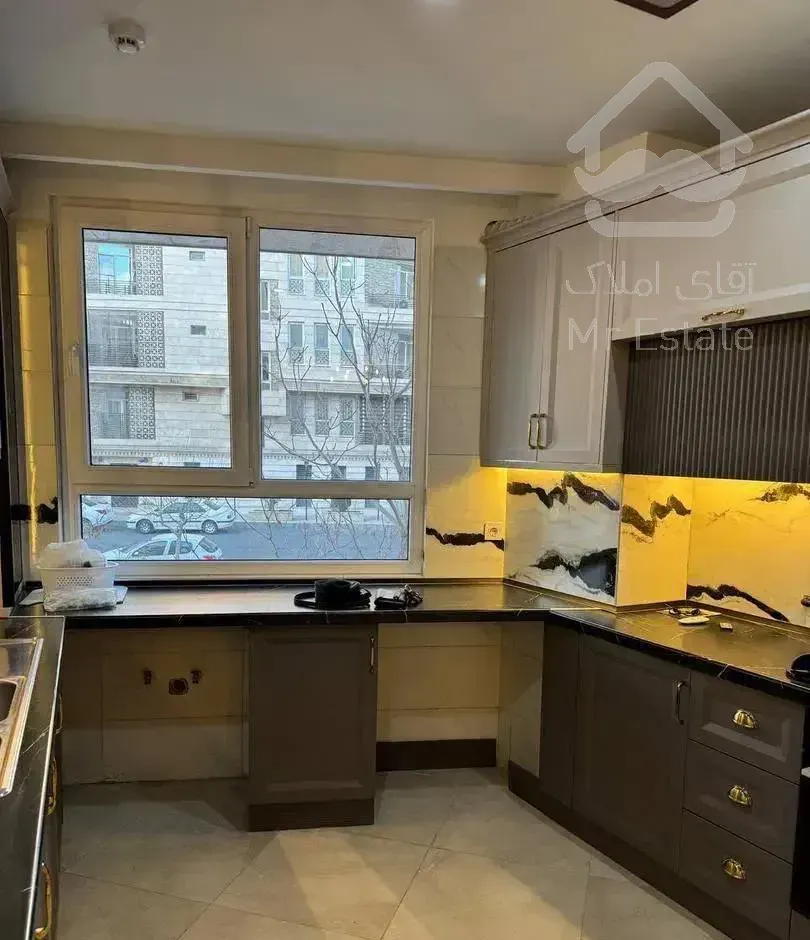 ۹۱متر/دو خواب/فول امکانات/شمال پاتریس