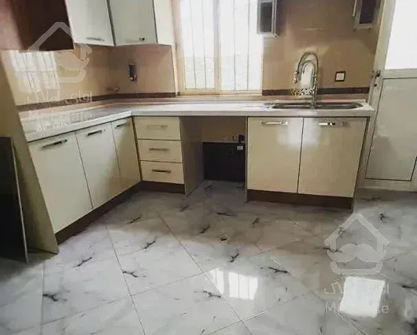 ویلا نیم پیلوت/ویلا باغ/250 متری/3خواب