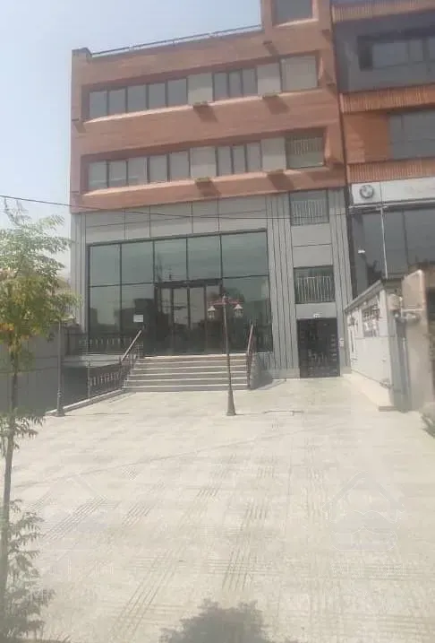 400 متر / سند تجاری / گذر شلوغ / بر اصلی