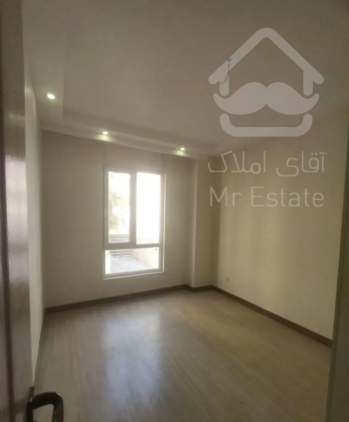 ایرانشهر ۷۰متر فول نوساز کلید نخورده