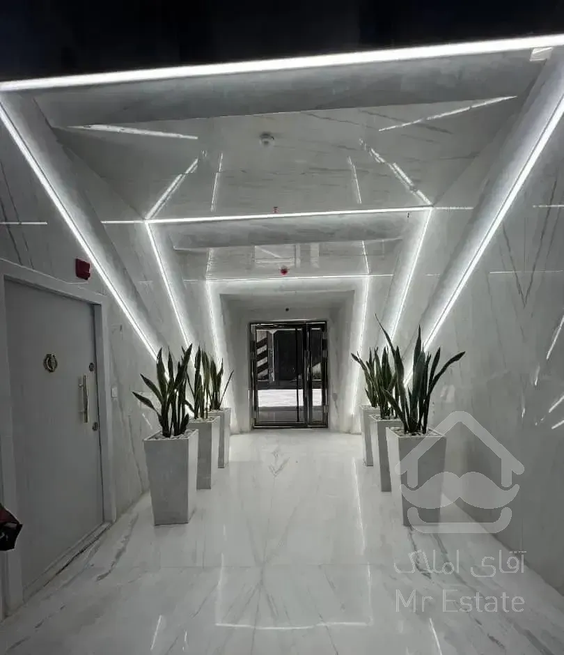 آپارتمان۱۷۵متر/۳برنور/طبقه۴/تکواحد/لاله غربی مشتاق