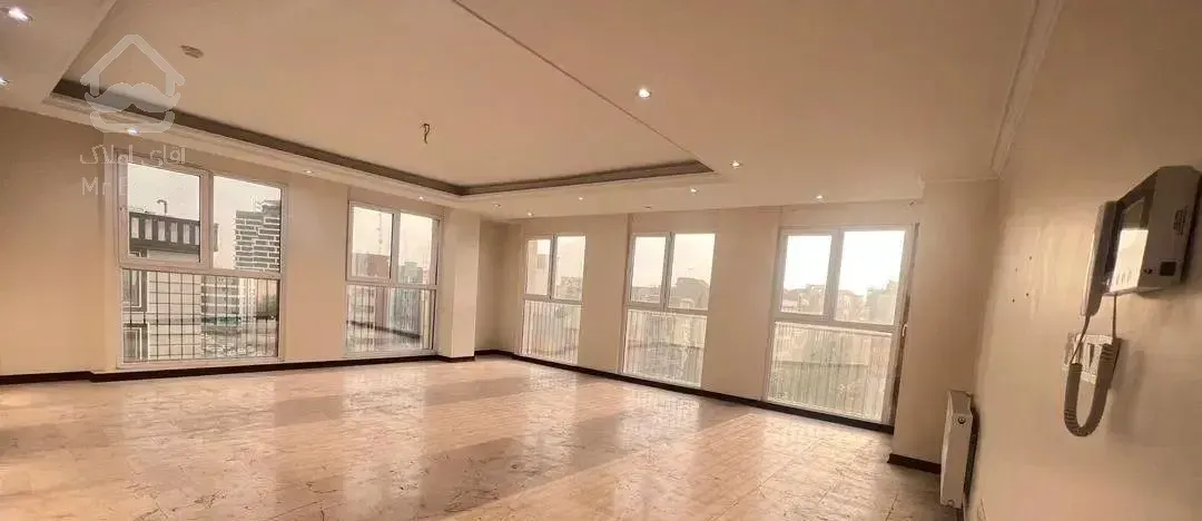 ۹۰متر آکواریوم/۲خواب فول/بدون مشرف/مهران/گلها