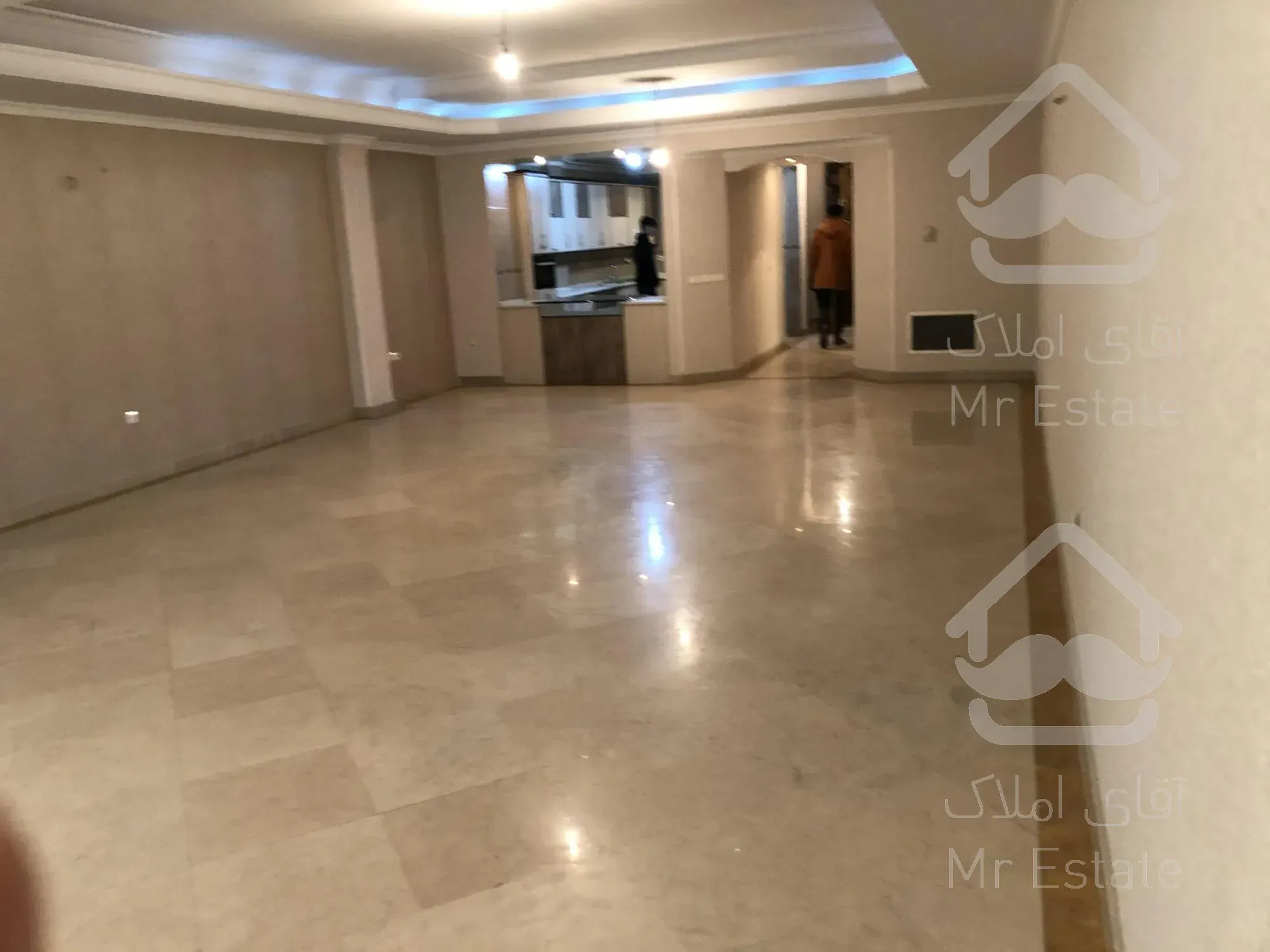 رهن و اجاره آپارتمان ۲۲۰ متری ۳ خوابه کامرانیه