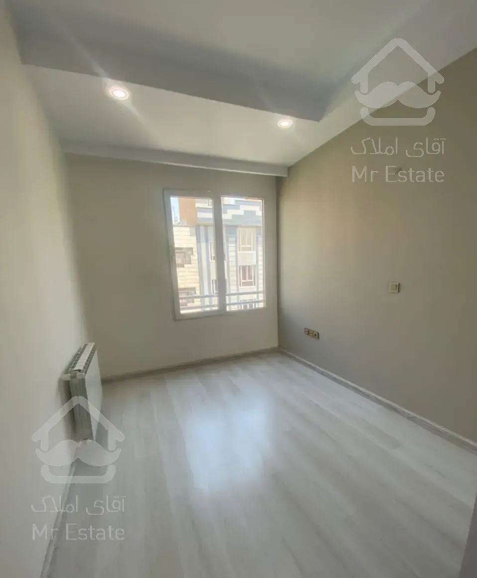 ۸۴متر روبه خیابان *فرعی زوج*