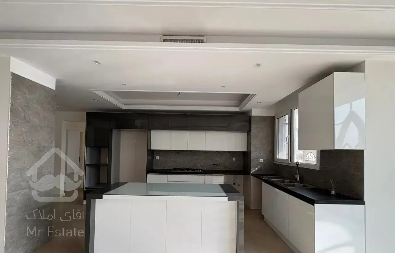 نیاوران،۱۵۰ متر،۳ خواب غرق در نور