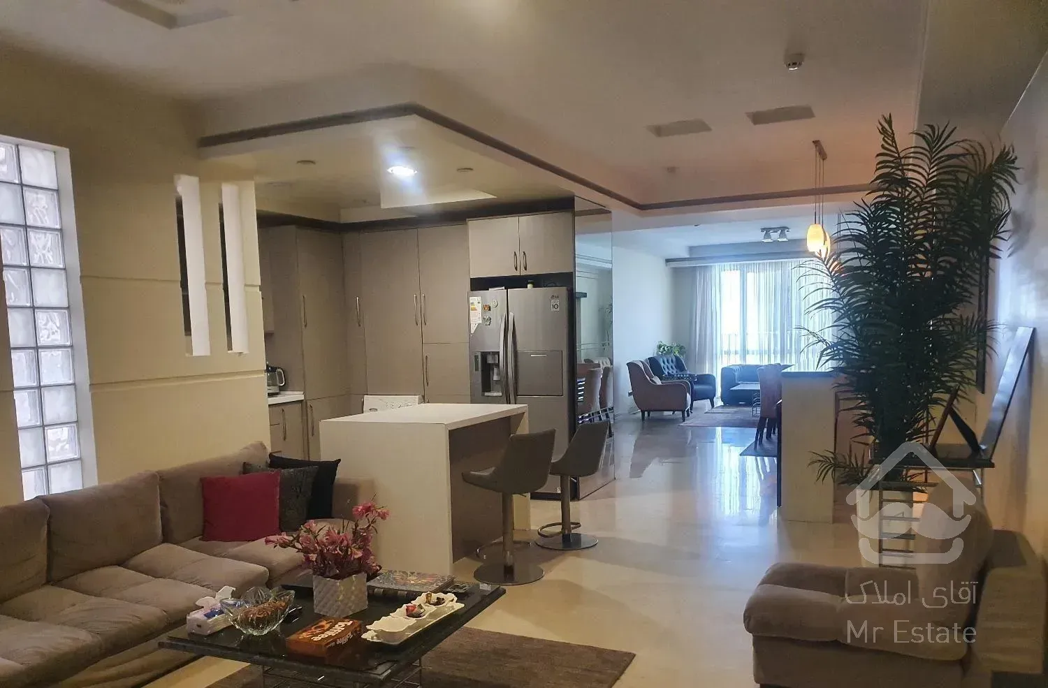 ۱۴۳متر۳ خواب ونک. شیراز جنوبی دو پارکینگ  رهن کامل