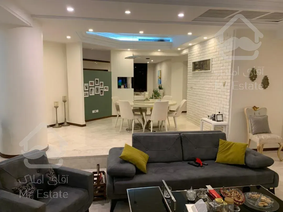 ٢٢٠ متری برج کوه نور کامرانیه