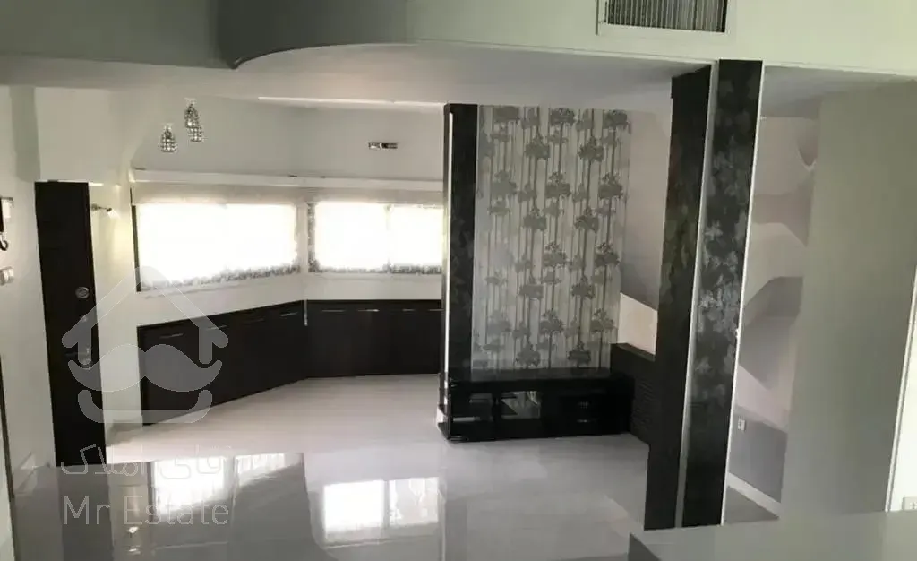 ۲۰۰متر/شهرک غرب/۴خوابه/ویلایی