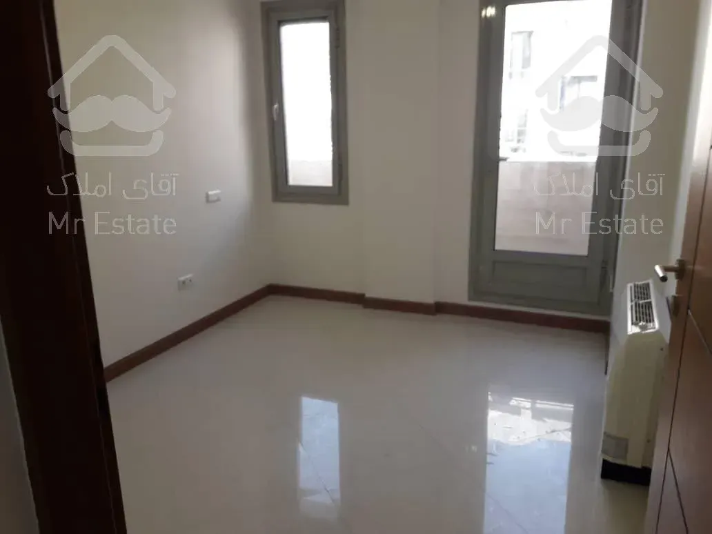 آپارتمان ١١٠ متري علامه جنوبي