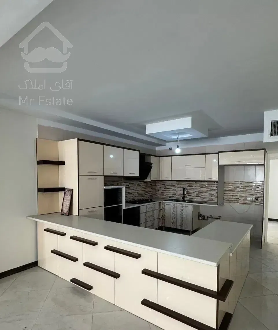 ۱۰۵ متر / شاهد ۶/ زیرقیمت منطقه