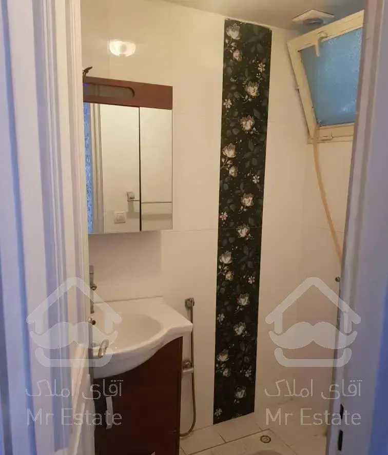 140متری میر داماد