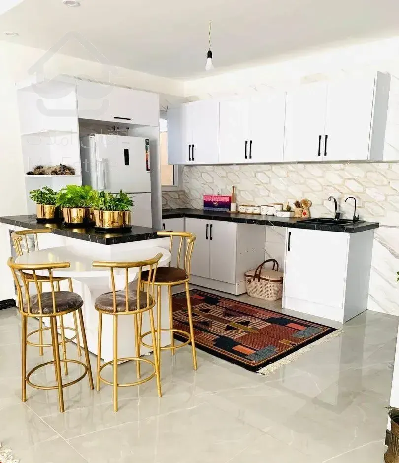 ویلای فلت ۲۲۰متری حیاط دار بدون مشرف مبله فول