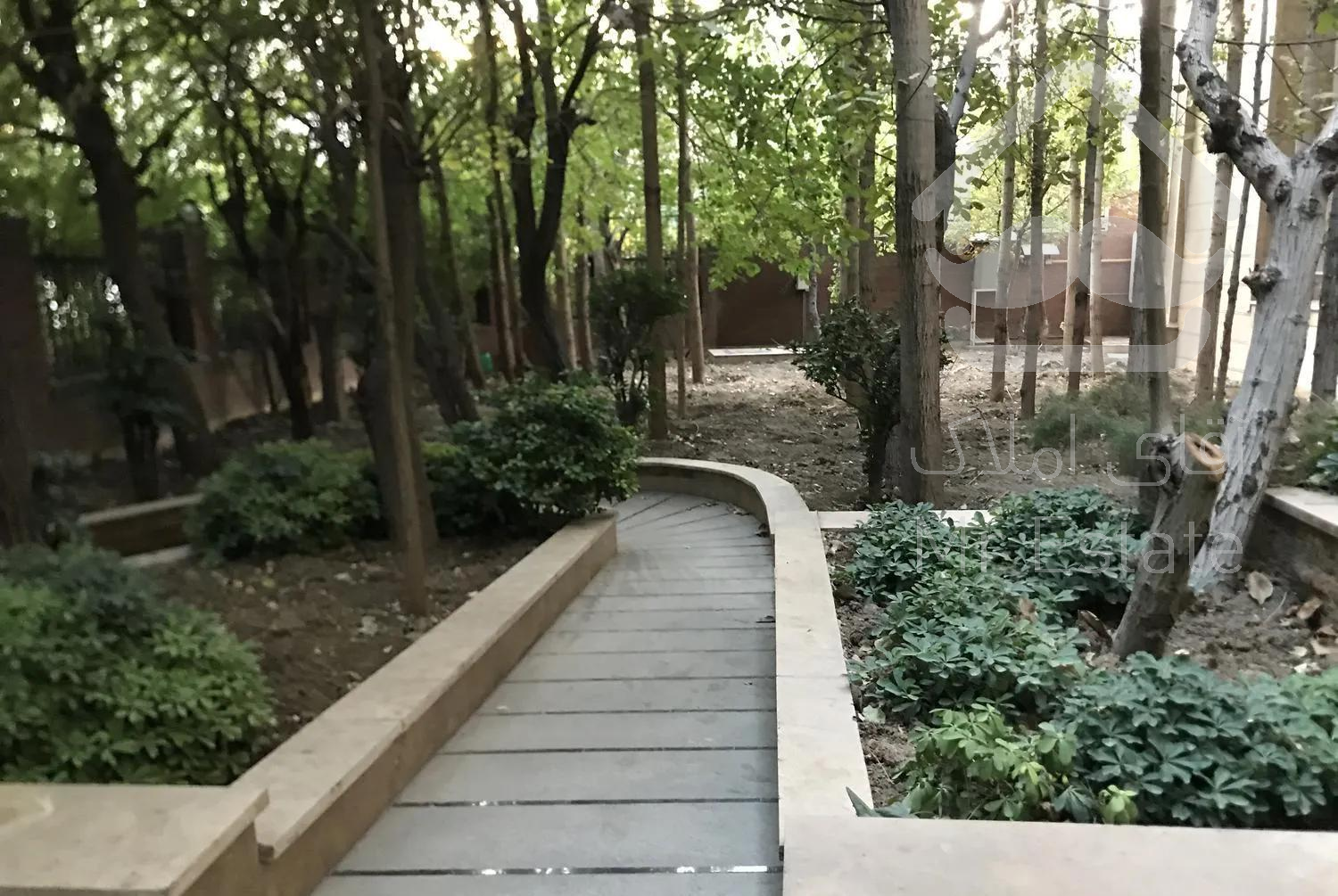 ونک شیخ بهایی شمالی ۱۳۵ متر ۳ خواب