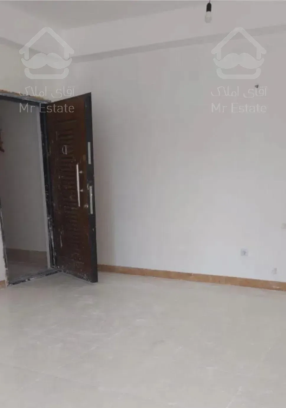 واحد ۱۰۰متری نوساز