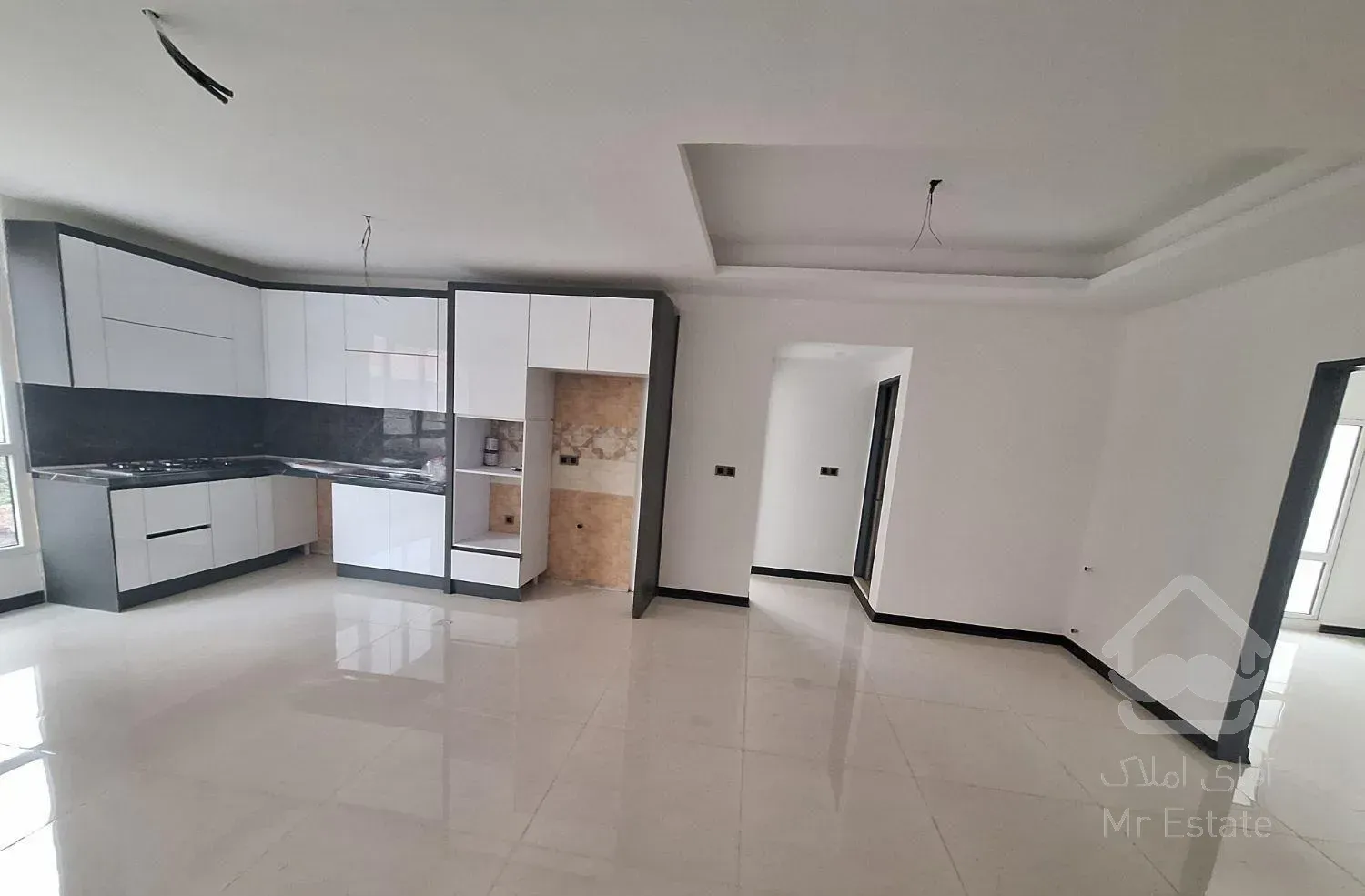 فروش آپارتمان ۹۰ متری ۲ خوابه رادیو دریا