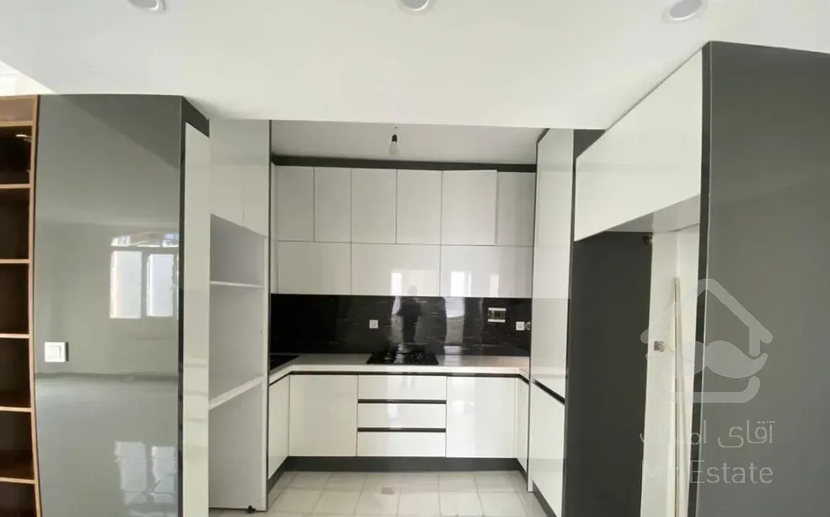 ۵۹ متری/مهرآباد/نوساز