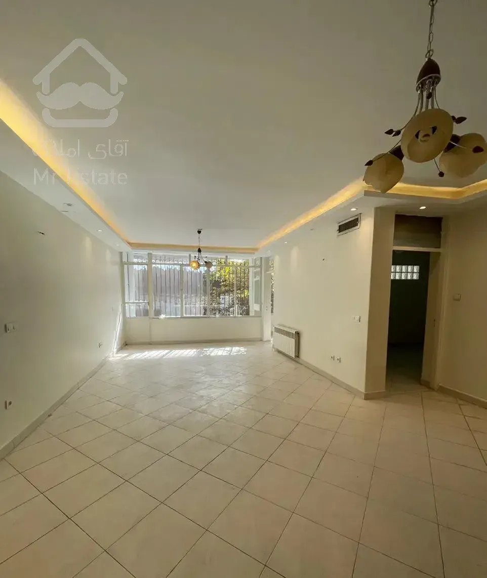 ۱۴۰متر خوش نقشه و غرق نور و نایاب در لارستان