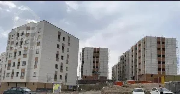 ۱۰۰ متر مسکن ملّی گیلاوند