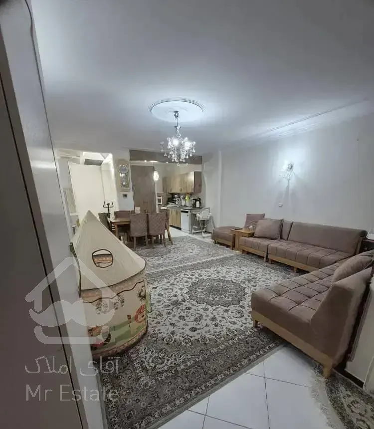 ۶۰ متر یک خواب،طبقه اول با حیاط خلوت،غربی‌ها