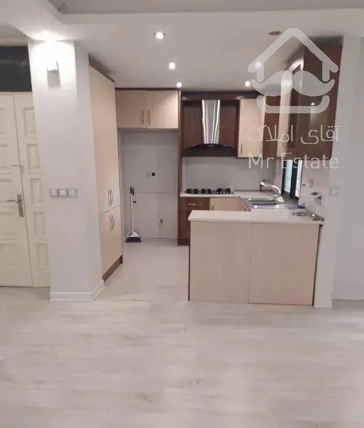 اپارتمان ۹۳متری اندرزگو سلیمی شمالی