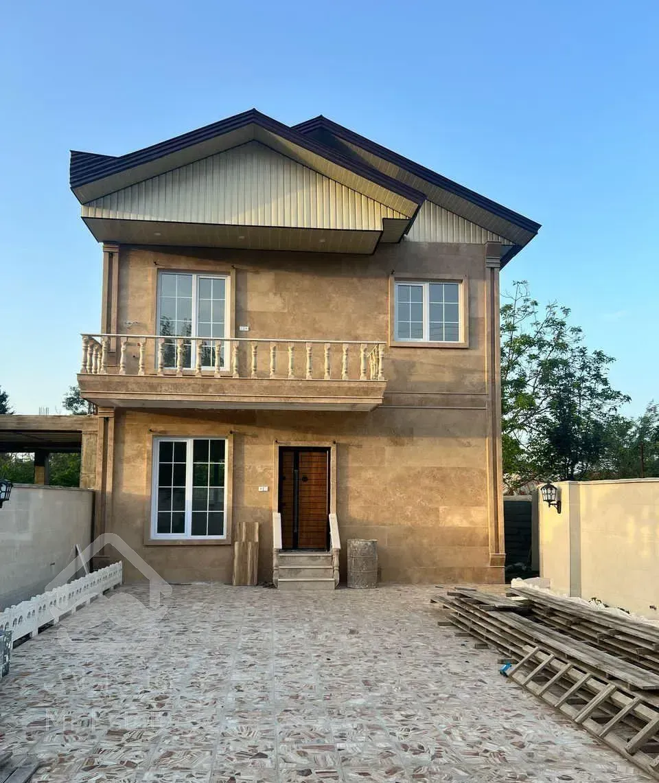 ویلایی زمین 230متر بنا 115بنا سه خواب