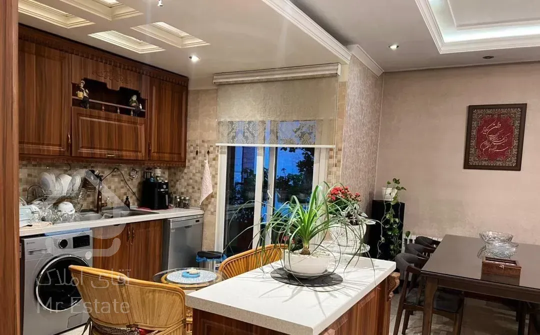 آپارتمان ۱۳۱ متر ۲ خواب آجودانیه