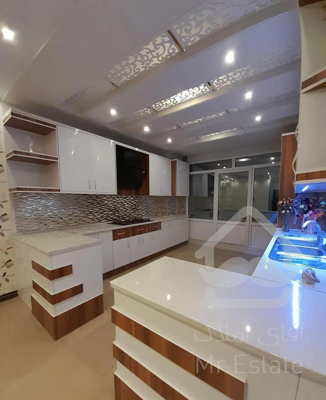 100متر دو خوابه فول امکانات