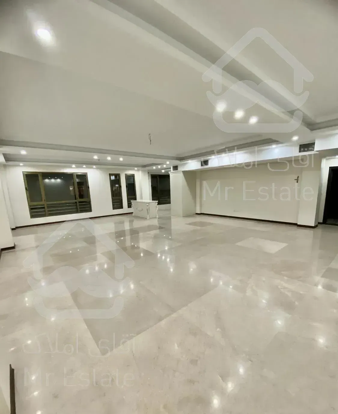 ۲۱۵متر۴خواب۳پارکینگ سندی  ششم نیروهوایی