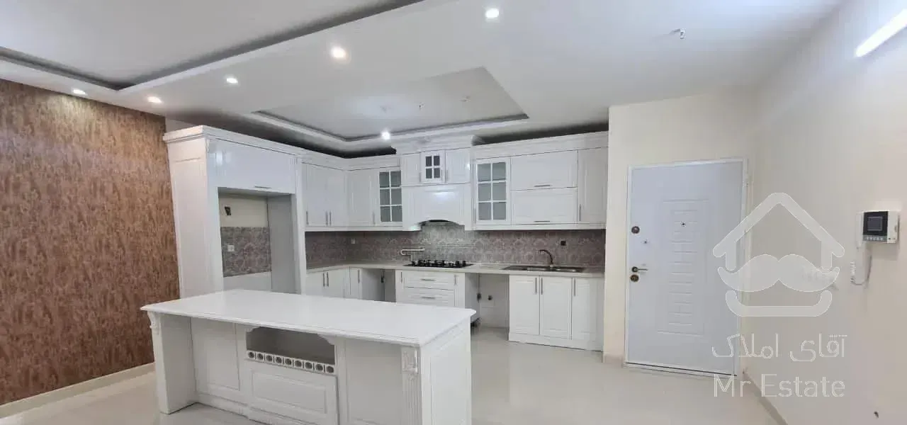 ۱۲۳ متر کلید نخورده فول امکانات