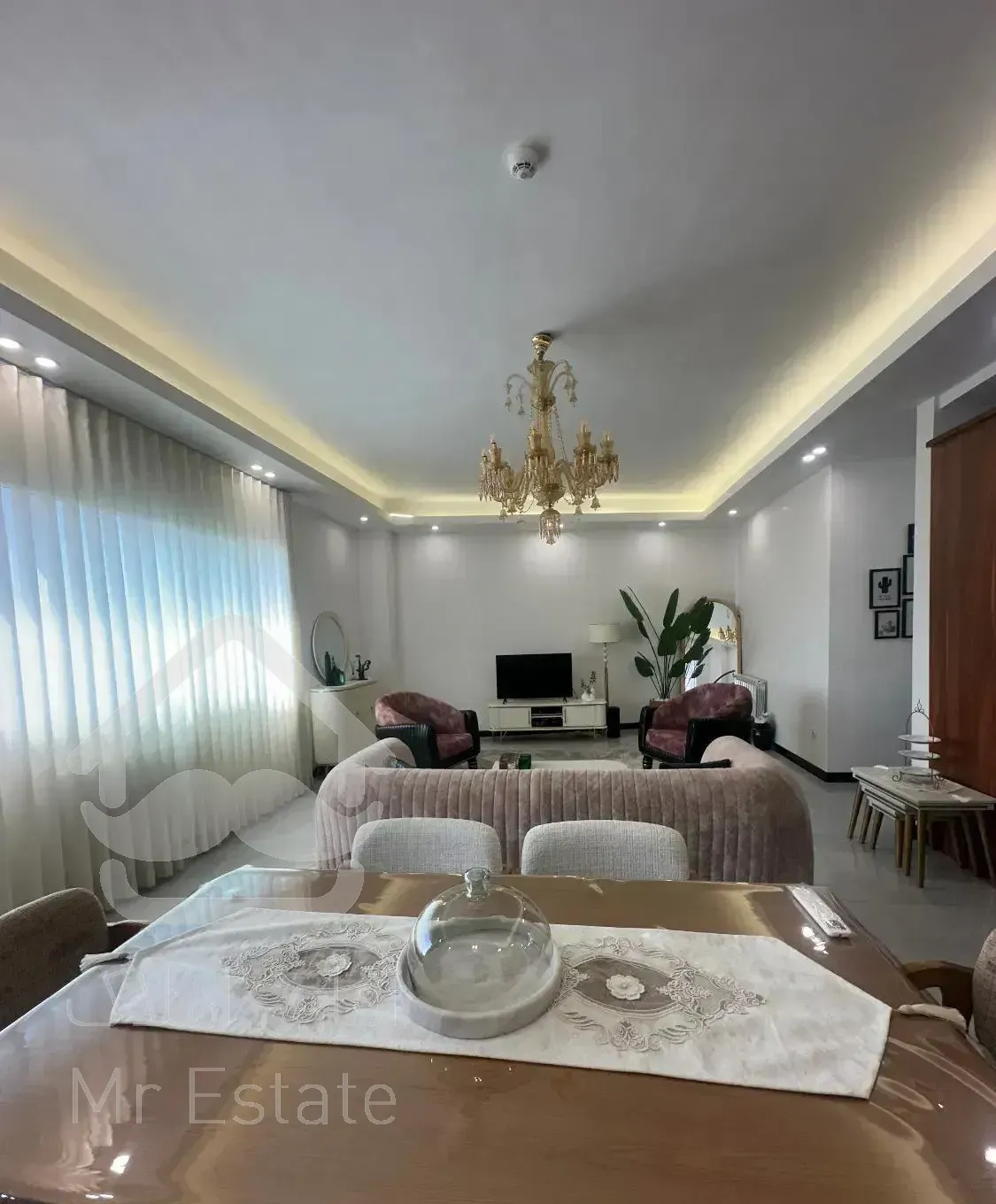 آپارتمان ۱۱۵ متری ۲ خواب در بلوار جمهوری