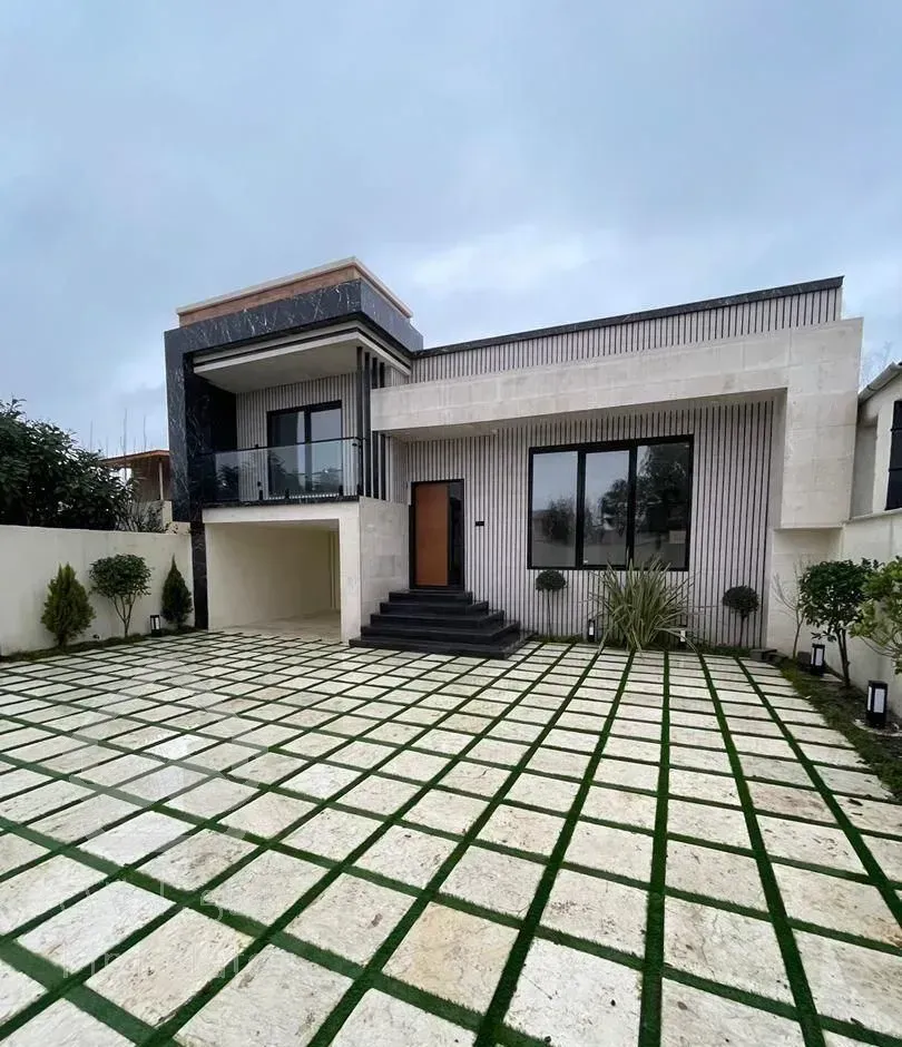 ویلا باغ نیم پیلوت 220 متری شهرکی سند تک‌برگ