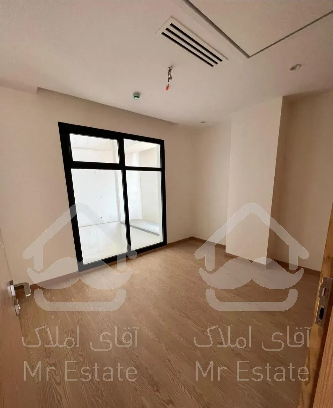 رهن آپارتمان ۱۳۵ متری سعادت آباد