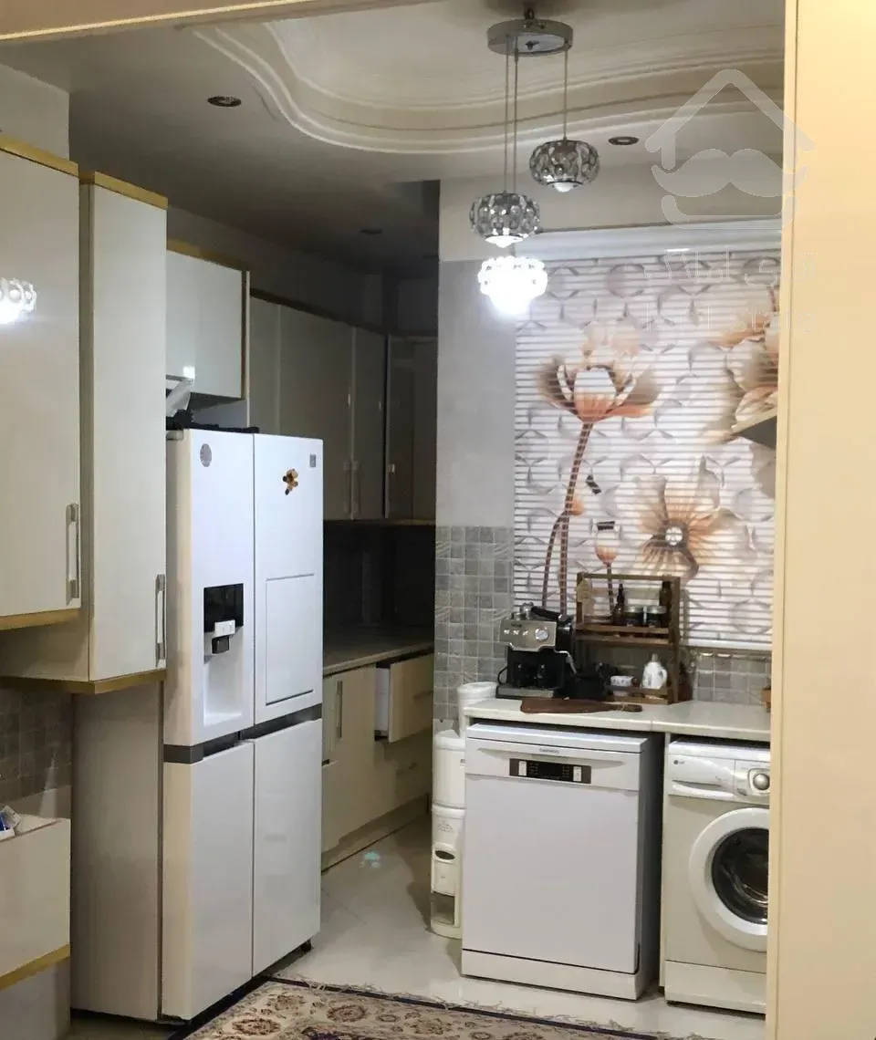 فروش آپارتمان ۷۹ متری ۲ خوابه در نازی‌آباد