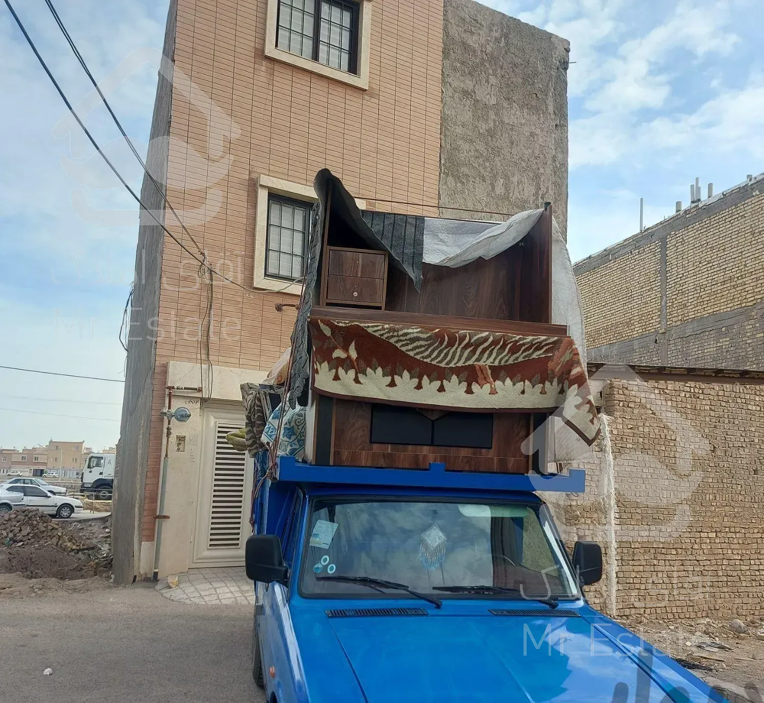 باربری وحمل ونقل اثاثیه منزل وجهیزیه اتوبارطلایی