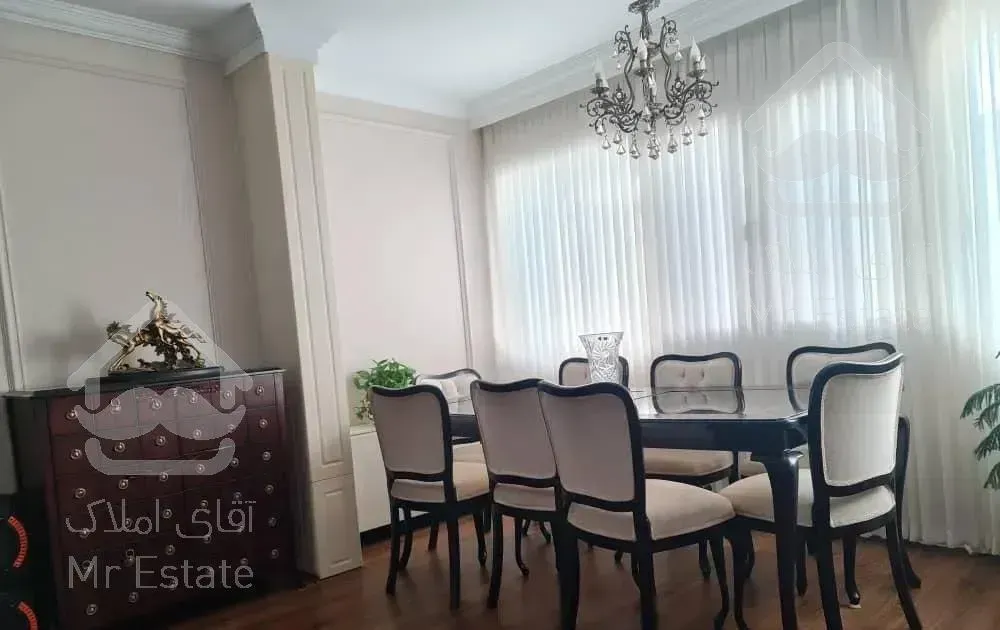 آپارتمان ۱۳۰ متری