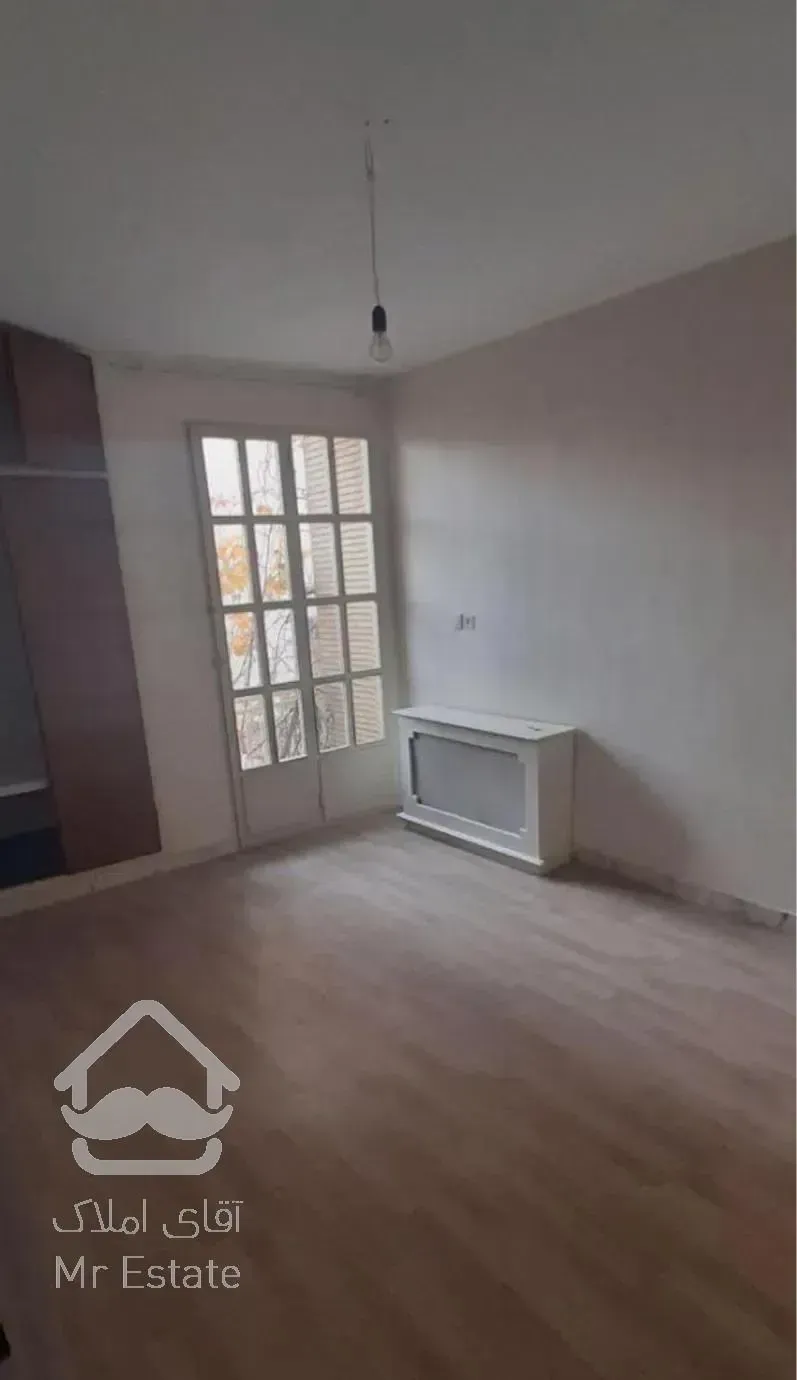 فرعی شمال فاطمی/گلها۹۶ متر با امکانات