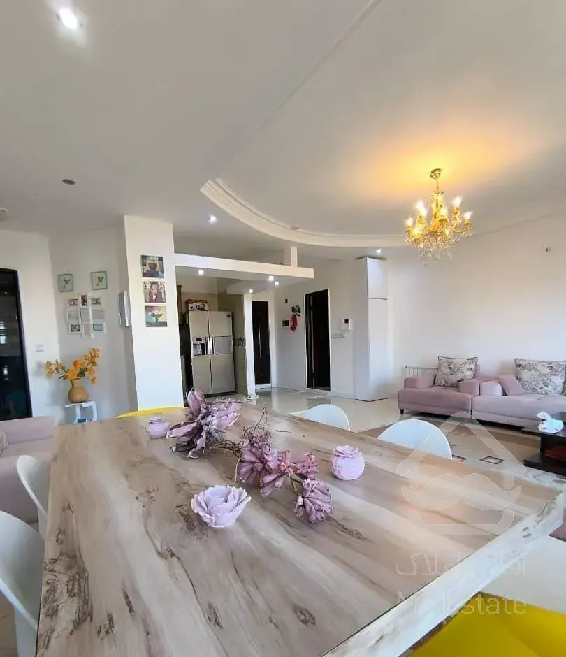 آپارتمان طالقانی طبقه چهارم ویو دار