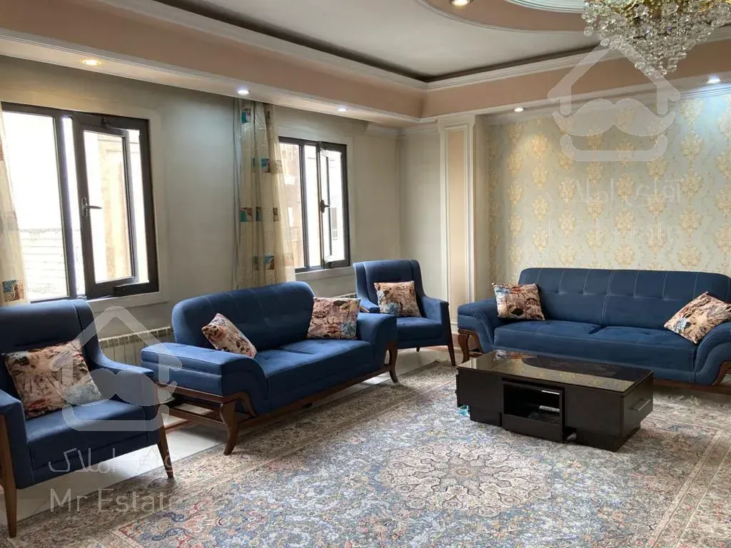 ۱۱۵ متر تک واحدی میدان اتریش