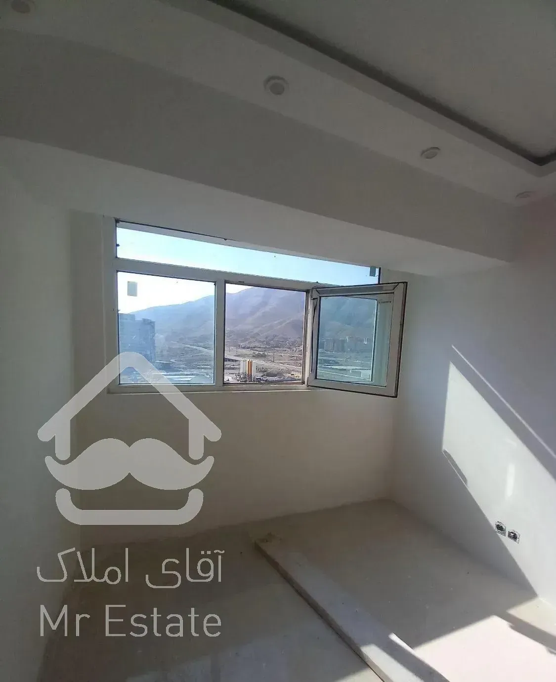 ۱۲۰ متر/ویو ابدی/کلیدنخورده/برجG4/دریاچه چیتگر