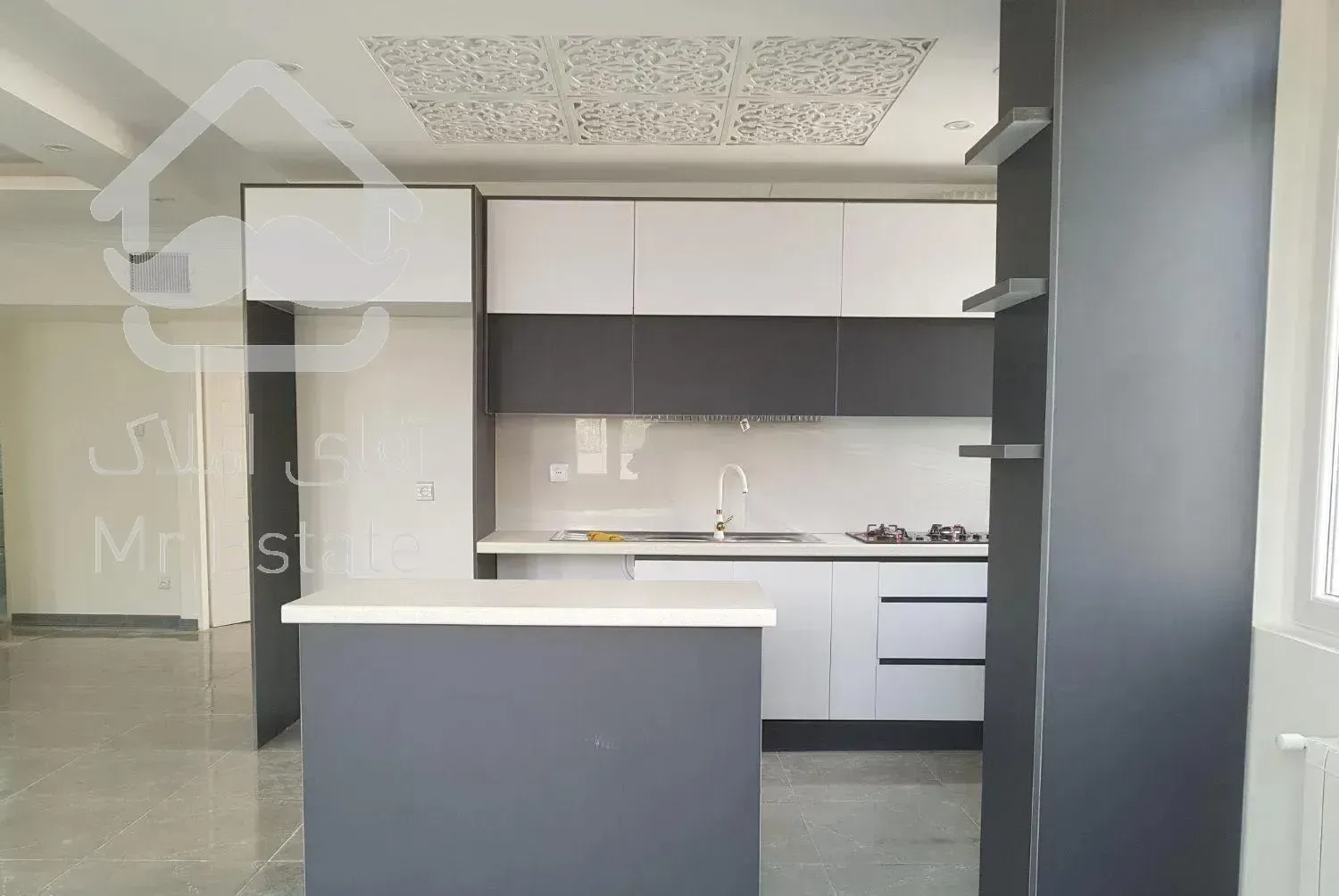 ۷۷متر، رو به آفتاب، فول، اشرفی