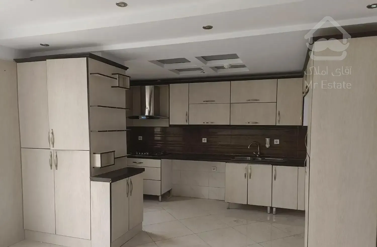 آپارتمان نوساز 99 متری دوخوابه صادقیه