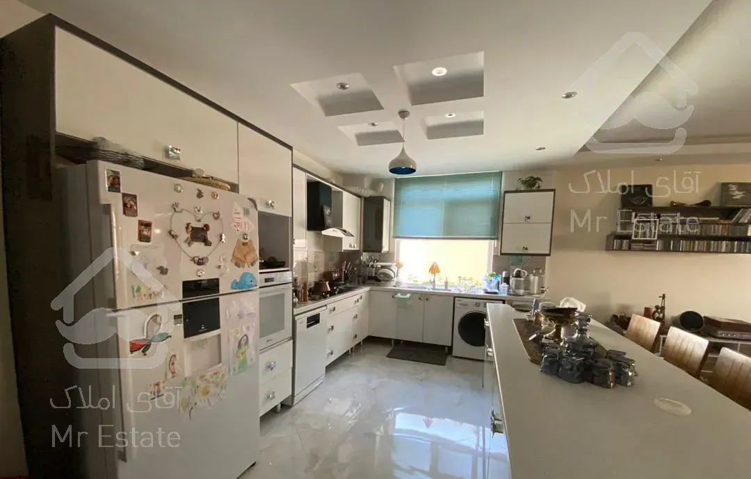 آپارتمان ۱۰۷ متر فول بازسازی ((آلاله شرقی ))