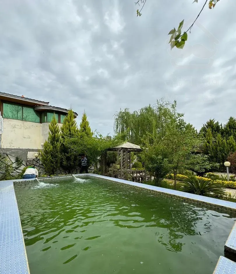 ویلاباغ نیم پیلوت استخردار۵۰۰متری ۱۰۰٪بافت مسکونی