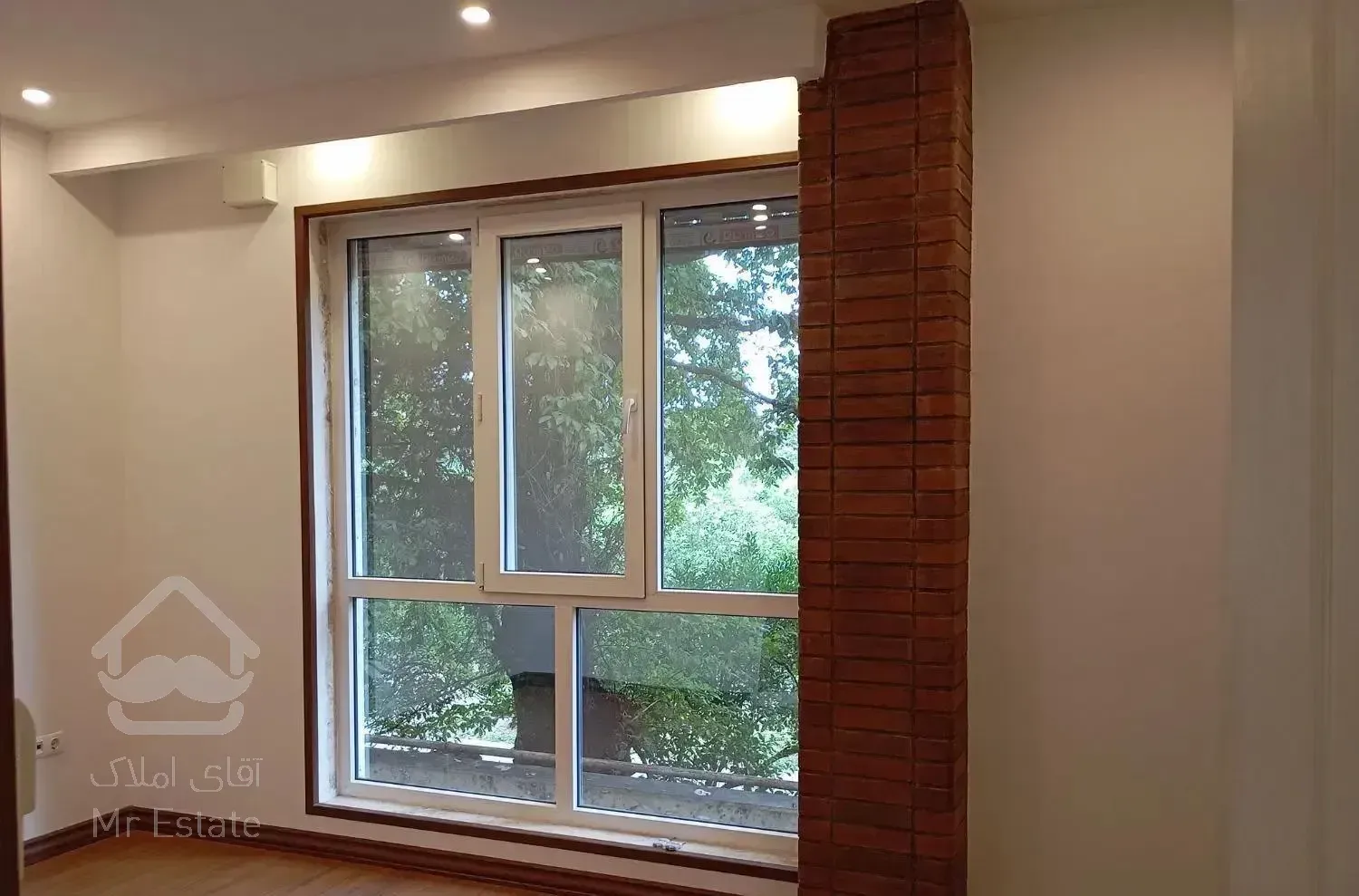 واحد شیک ۱۱۵ متری ۲ خواب خط ساحلی