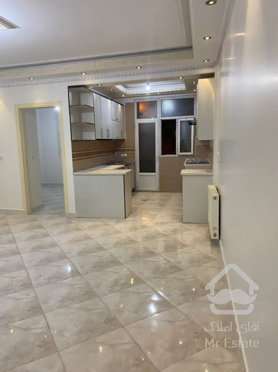 آپارتمان ۶۳ متری یک خواب فول امکانات سال ساخت ۱۳۹۳