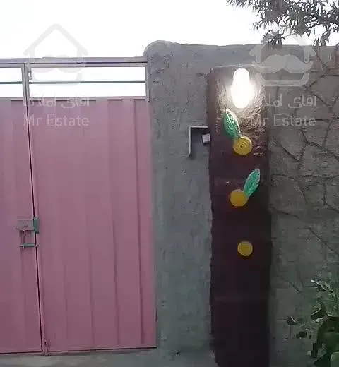 باغ ویلا در باغمعروف ۲۴۰ متر با برق و اب