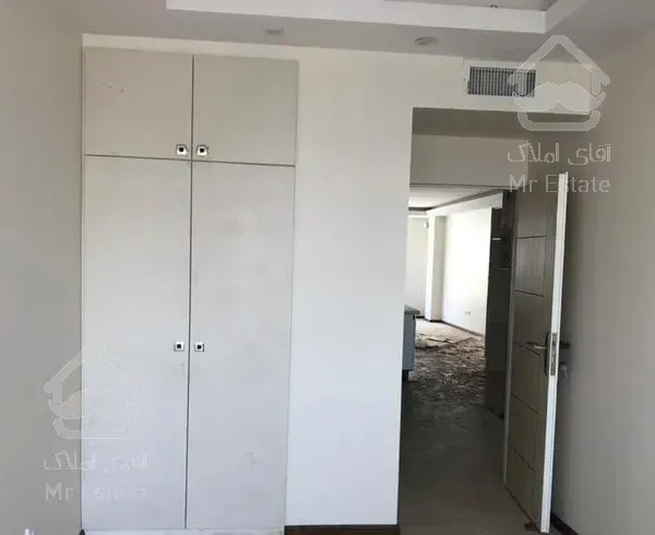 ۱۱۲ متر ، نوساز کلیدنخورده ، فلکه اول صادقیه