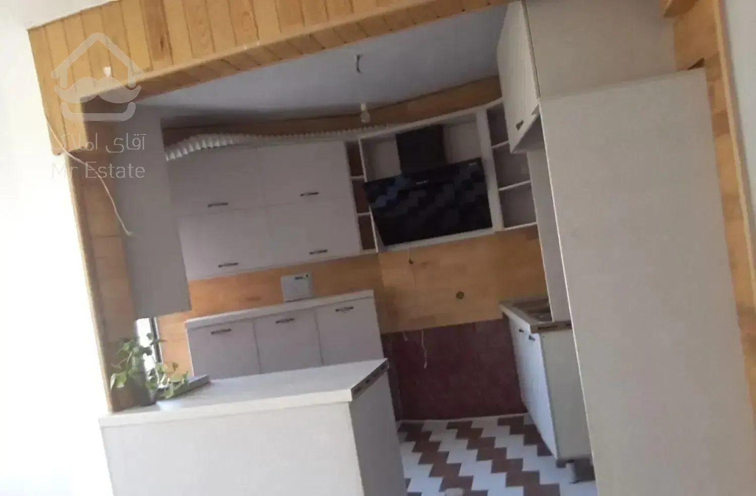 ۷۰متر ۲خواب/حشمتیه/معلم/مرودشت