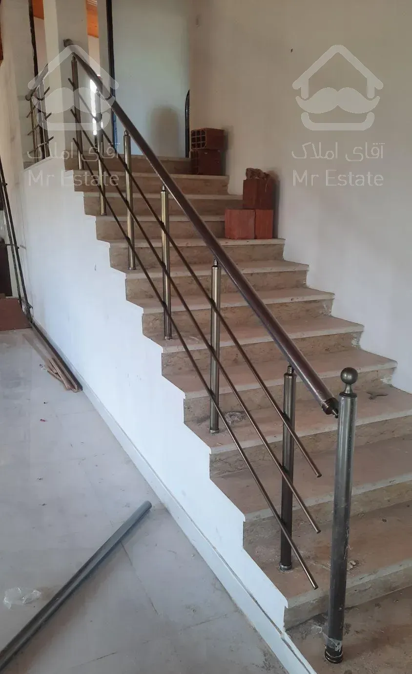 طراحی و اجرا نرده استیل و الومنیوم